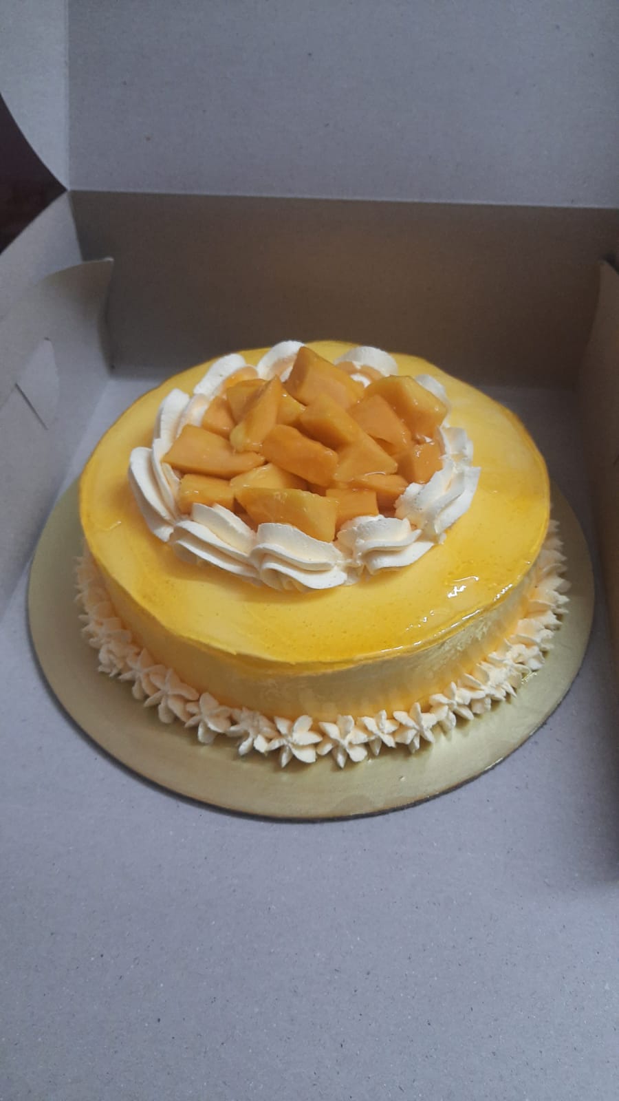 Mango cake